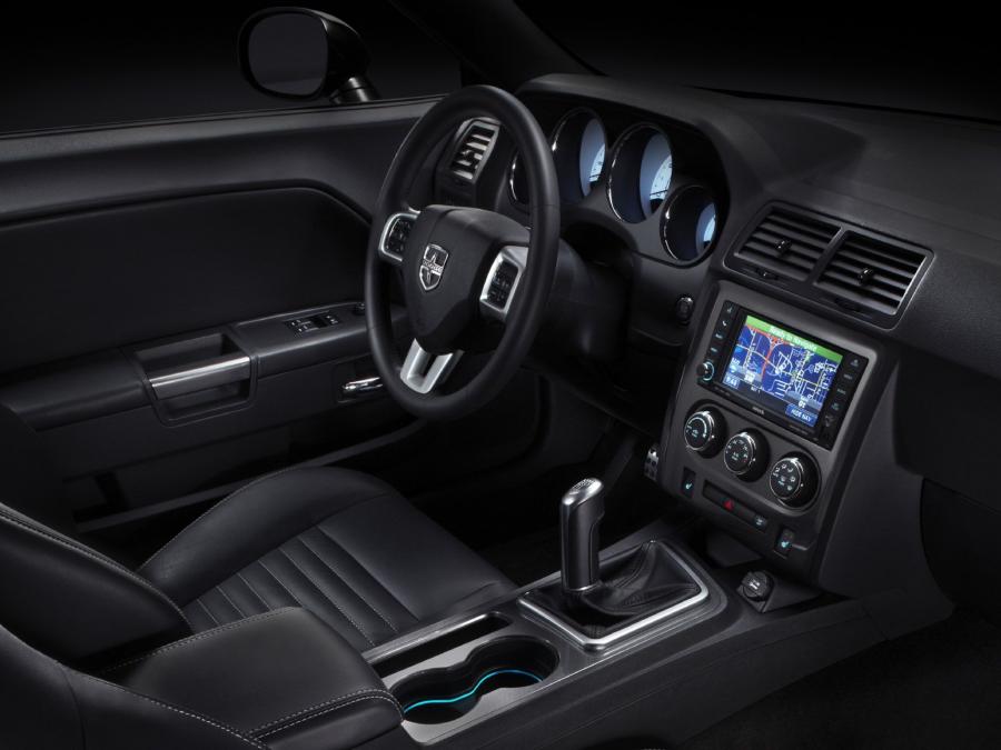  Dodge Challenger R/T 2010 года  (фото 6 из 18)